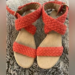 House of Colour Spring or Autumn Coral 
Adjustable Strap 
Wedge sandal 
Size 7